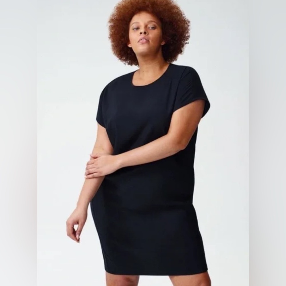 Universal Standard Isabelle Luxe Shift Dress